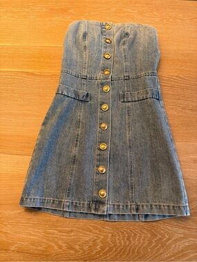 Brand New Strapless Button-Front Denim Mini Dress in Light Blue Size Small